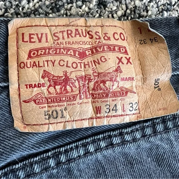 Levi's Original 501  Black Straight Button-fly Jeans 34 x 32 - Picture 6 of 7